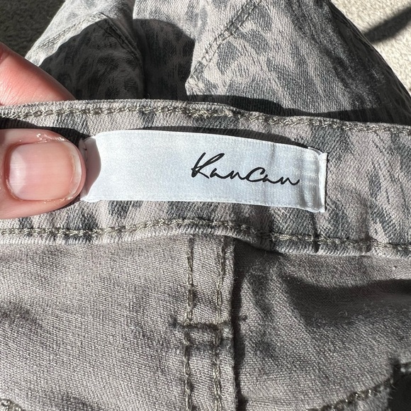 Kan Can Cheeta Jean shorts - Picture 4 of 4